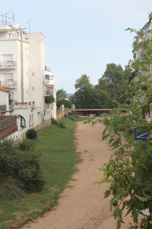 Apartaments Can Claudi Tossa de Mar Exterior photo