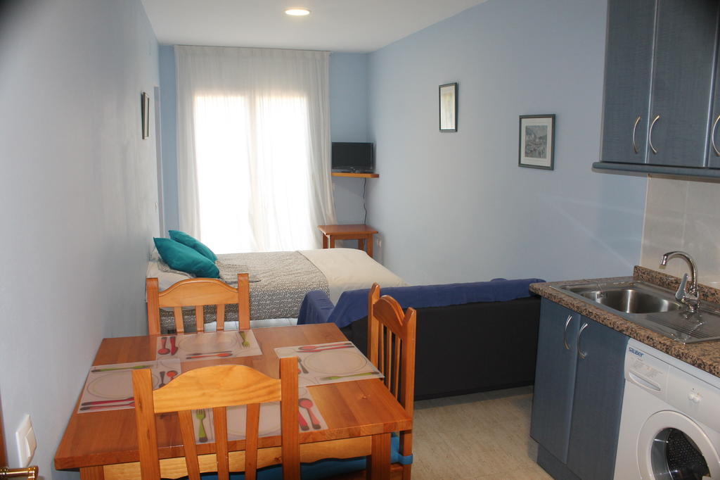 Apartaments Can Claudi Tossa de Mar Exterior photo